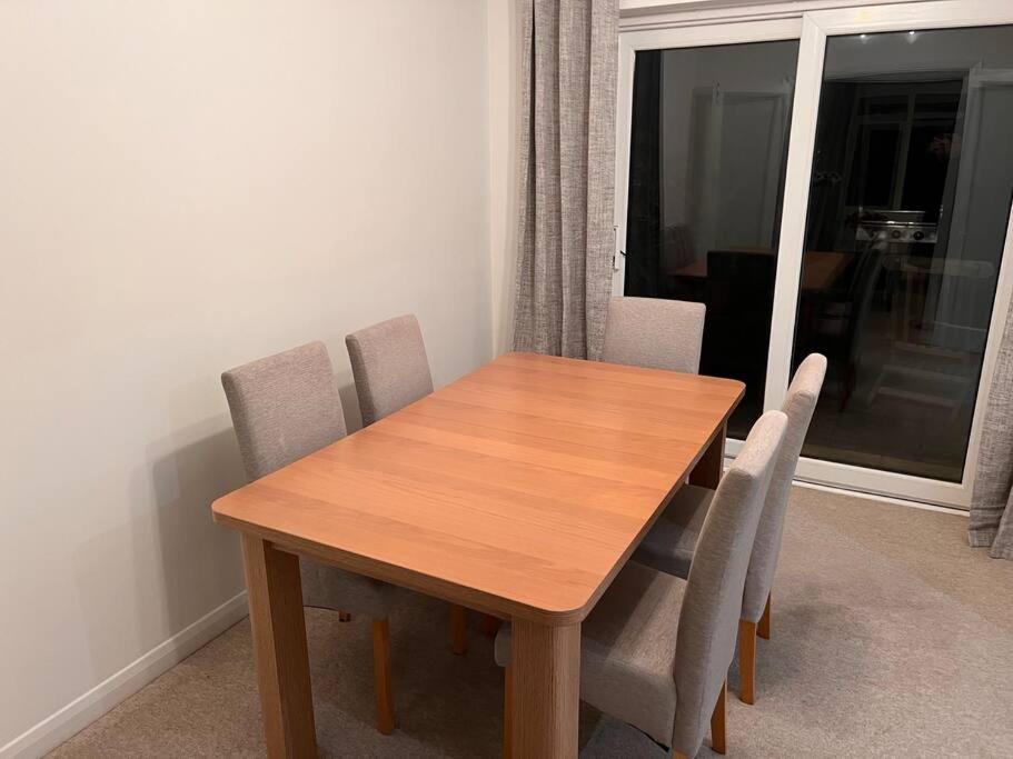 Beautiful 1 Bed Apartment